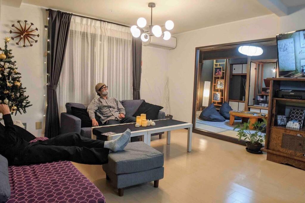 Roundabout Osaka Apartment Bagian luar foto